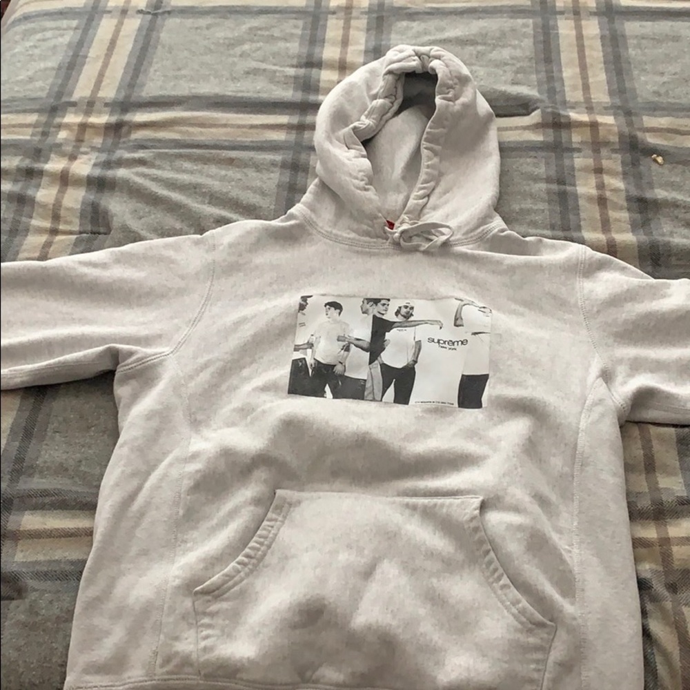 Supreme hoodie